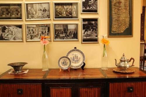 Silk Road Hotel
