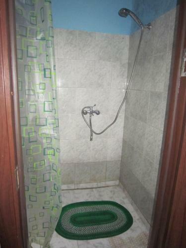Republic Square Hostel And Tours