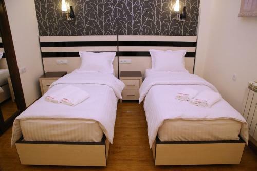 Hotel For You