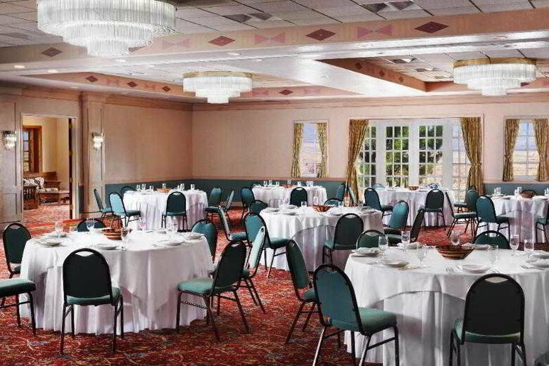 Hotel Courtyard By Marriott At Lake Powell - Page