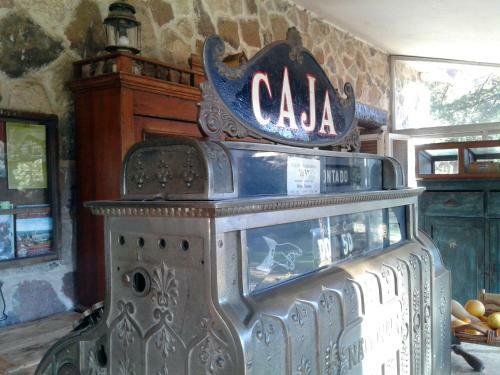 Hostal Stone House B&B