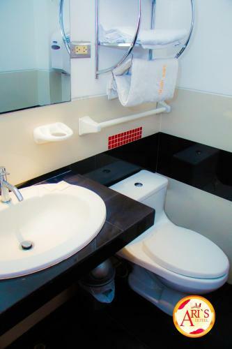 Aris Hotel Ll