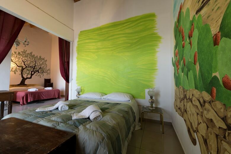 Bed & Breakfast La Casa Rossa Country House