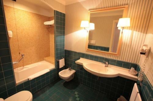 Green Park Hotel