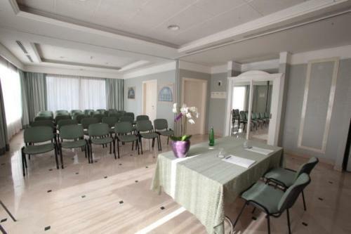Green Park Hotel