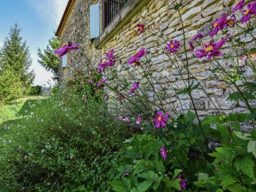 Traditional Holiday Home In Loubejac With Swimming Pool