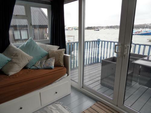 Houseboat Heyvon