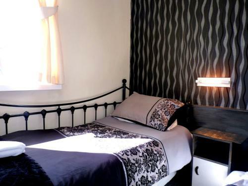 Hostal Come Ye In