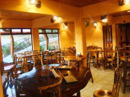 Monteverde Rustic Lodge