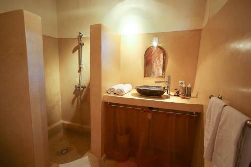 Hostal Dar Sofar