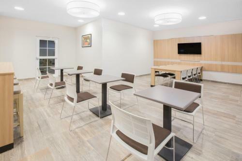 Hotel Microtel Inn & Suites By Wyndham Cuauhtemoc