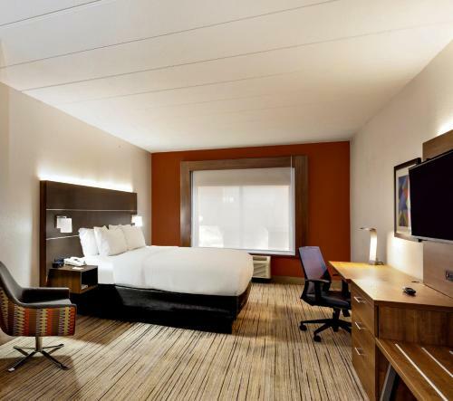 Holiday Inn Express Hotel & Suites Inverness