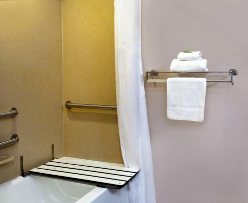Holiday Inn Express Hotel & Suites Inverness