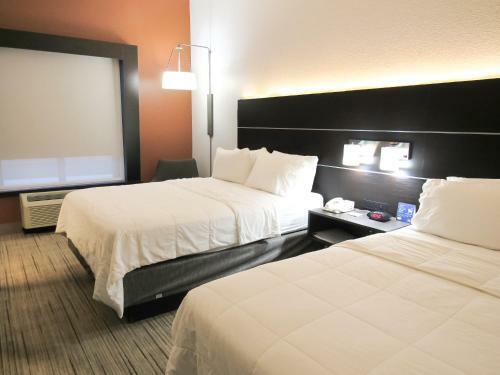 Holiday Inn Express Hotel & Suites Inverness