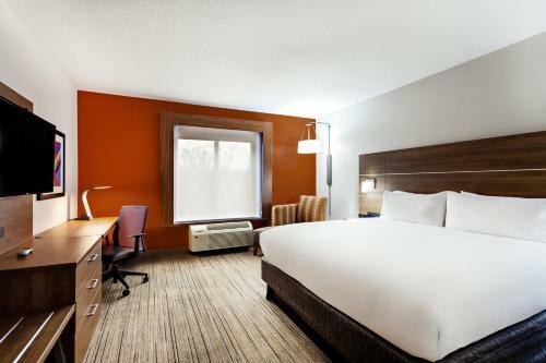 Holiday Inn Express Hotel & Suites Inverness