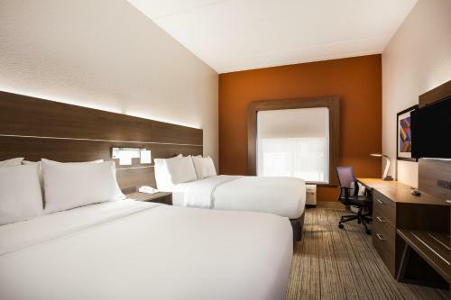 Holiday Inn Express Hotel & Suites Inverness