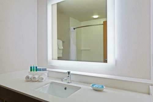 Holiday Inn Express Hotel & Suites Inverness