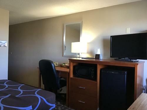 Hotel Super 8 By Wyndham Miles City