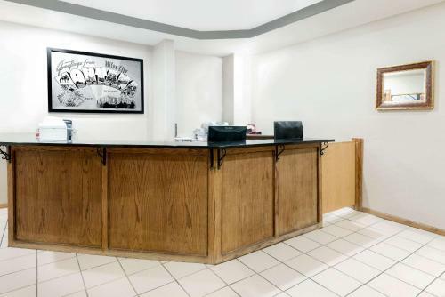 Hotel Super 8 By Wyndham Miles City