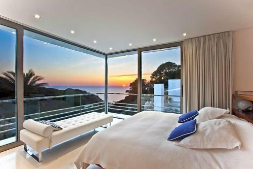 Cala Vadella Villa Sleeps 6 Pool Air Con Wifi