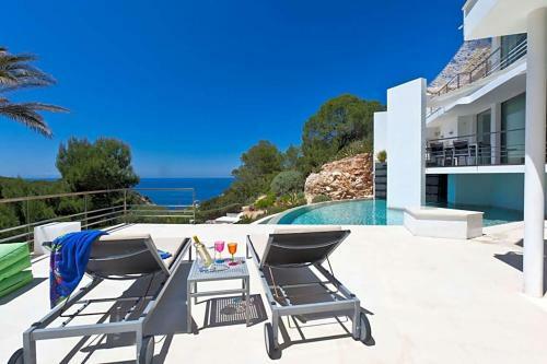 Cala Vadella Villa Sleeps 6 Pool Air Con Wifi