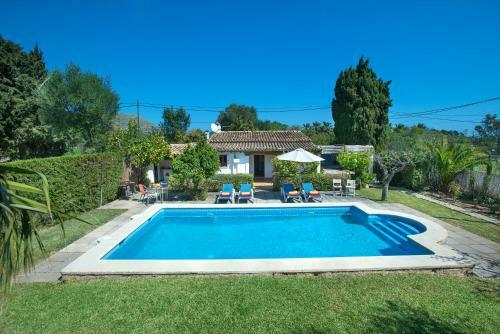 Lovely Villa Llenaire In A Great Location