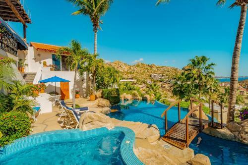 Pacific Ocean Views & Infinity Pool, Villa Miramar