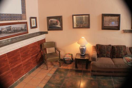 Hotel 12 Reales