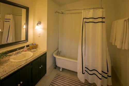 Bed & Breakfast Taylor House Inn