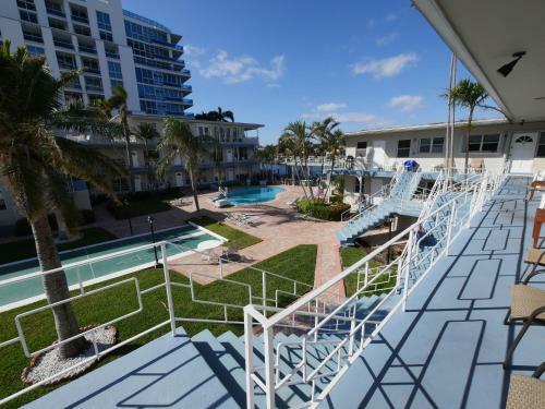 Hotel Holiday Isle Yacht Club