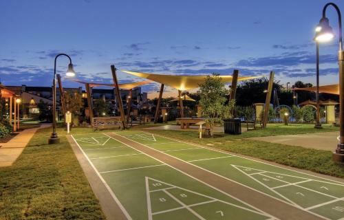 Hotel Eden Resort And Suites, Bw Premier Collection