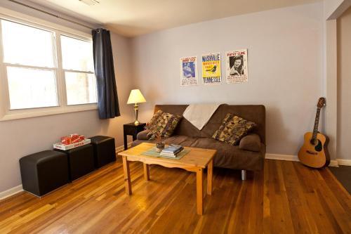 Music City Hostel