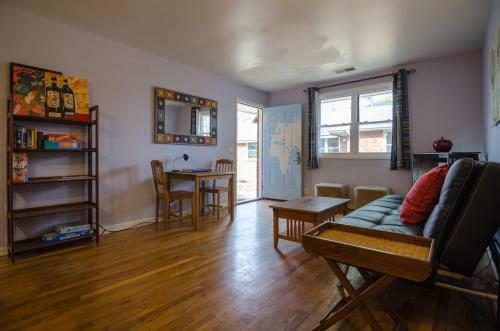 Music City Hostel