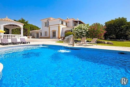 Carvoeiro Villa Sleeps 14 Pool Air Con Wifi