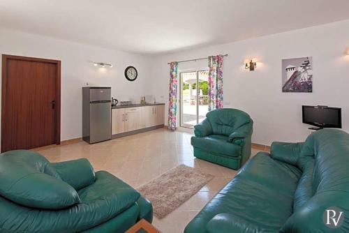 Carvoeiro Villa Sleeps 14 Pool Air Con Wifi