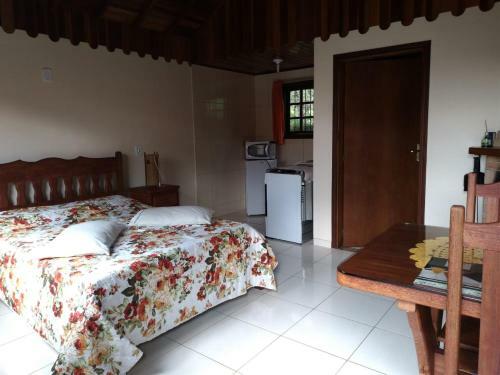 Hostal Ana Julia Chales