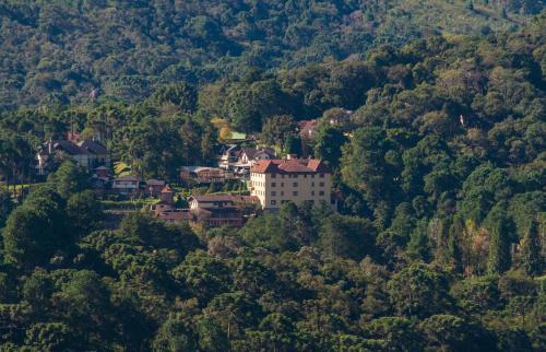 Hotel Ninho Do Falc�o