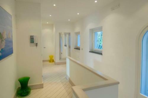 Sant'agata Sui Due Golfi Villa Sleeps 10 Pool Wifi