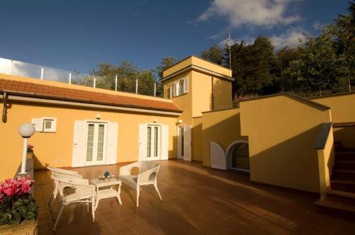 Sant'agata Sui Due Golfi Villa Sleeps 10 Pool Wifi