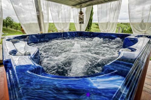 San Quirico D'orcia Apartment Sleeps 4 Pool Wifi