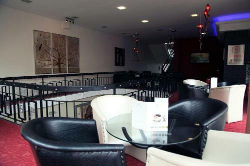 Hotel Arti�