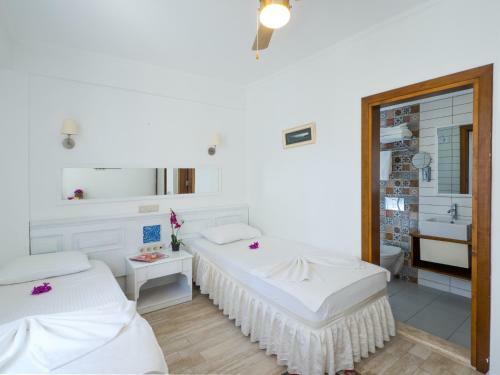 Hotel Hideaway