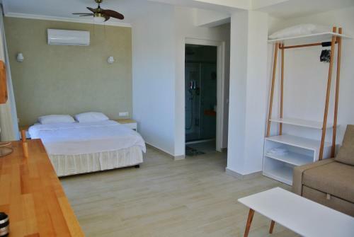 Hotel Hideaway