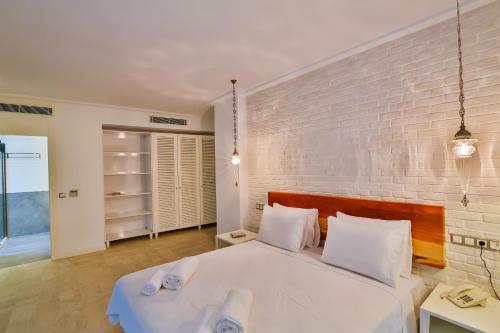 Arnna Hotel