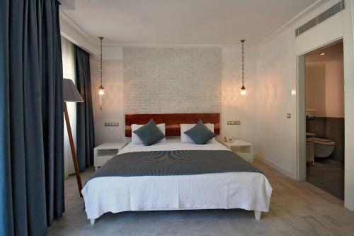 Arnna Hotel