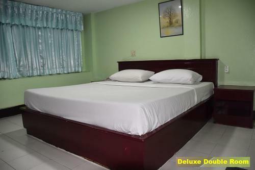 Posada Woodlands Inn