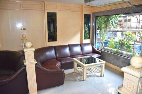 Posada Woodlands Inn