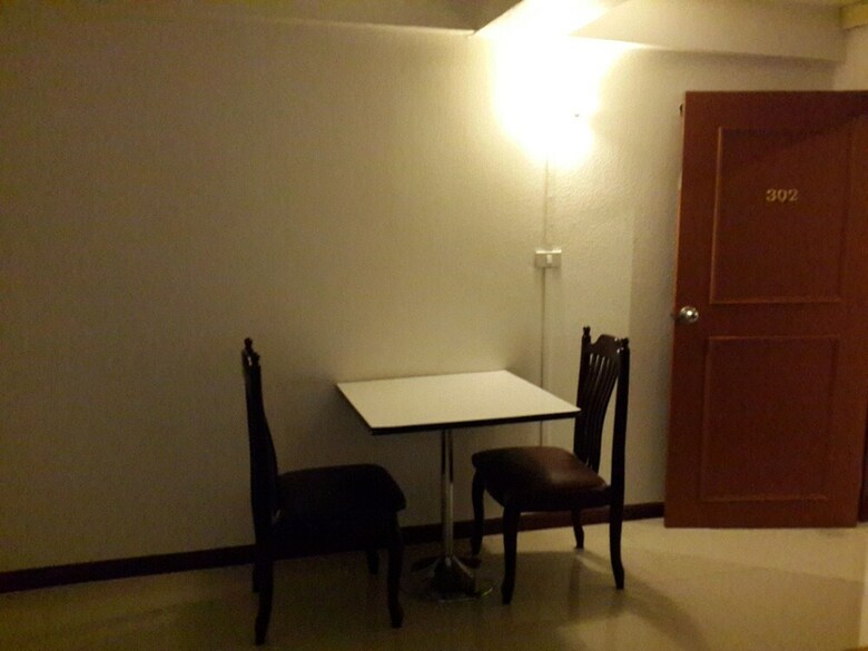 Hotel Nanatai Suites