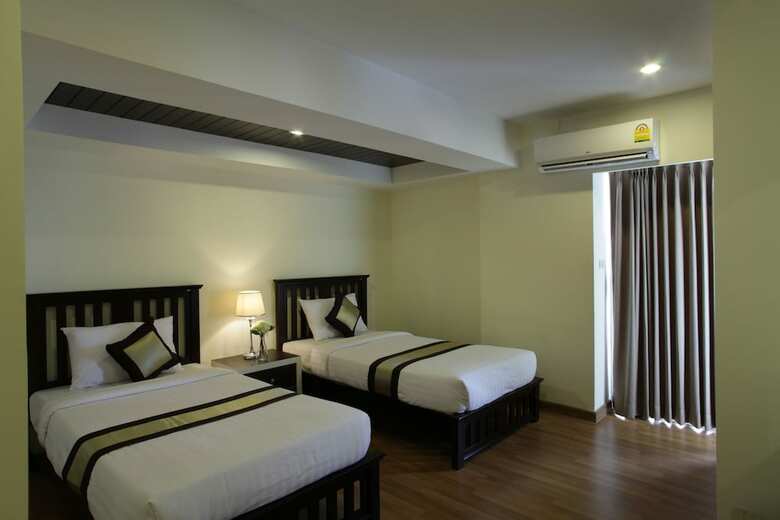Hotel Nanatai Suites