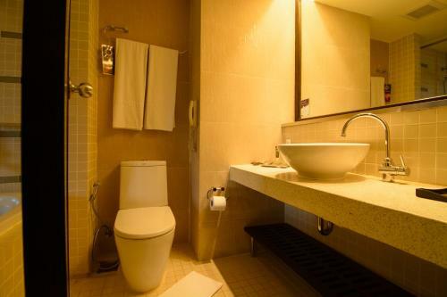 Hotel Novotel Chumphon Beach Resort And Golf